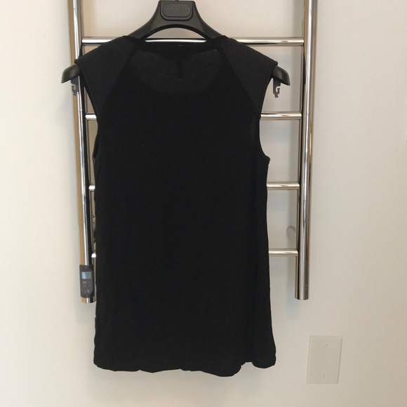 Black camisole - Picture 4 of 4